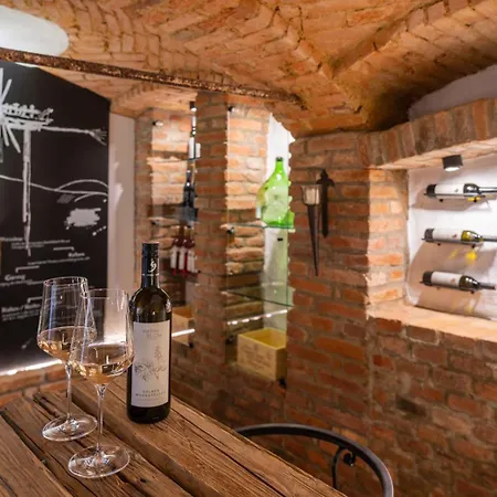 Vakantiehuis Steirerblicke - Vinothek Petzles