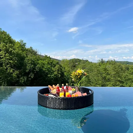 Steirerblicke - Vinothek Petzles Tatil Evi *