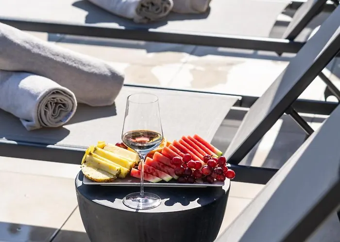 Steirerblicke - Vinothek Petzles Ferienhaus Sankt Nikolai im Sausal