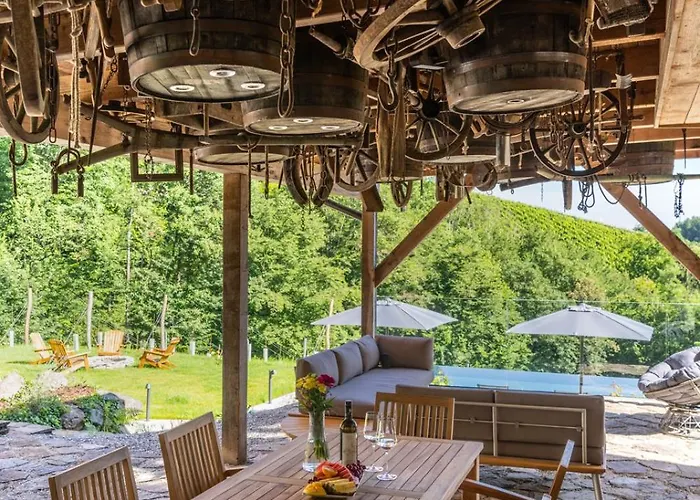 Steirerblicke - Vinothek Petzles Vakantiehuis Sankt Nikolai im Sausal