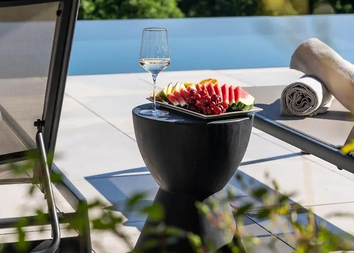 Steirerblicke - Vinothek Petzles