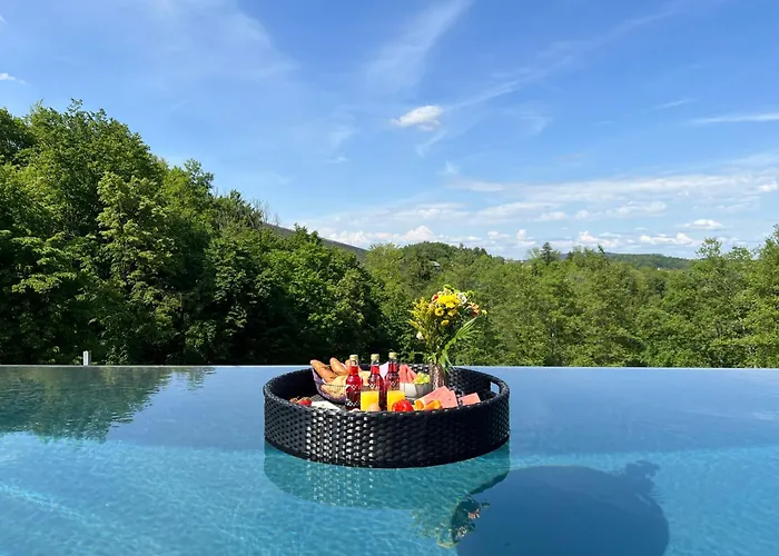 Steirerblicke - Vinothek Petzles Vakantiehuis *